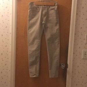 Tan khaki men’s Levi’s